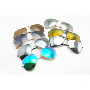 Классические солнцезащитные очки / Солнцезащитные очки / Металлические солнцезащитные очки